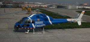 helicóptero antiguo mosso d'esquadra
